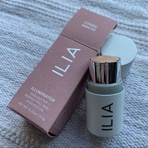 ILIA Illuminator in Cosmic Dancer cream highlight